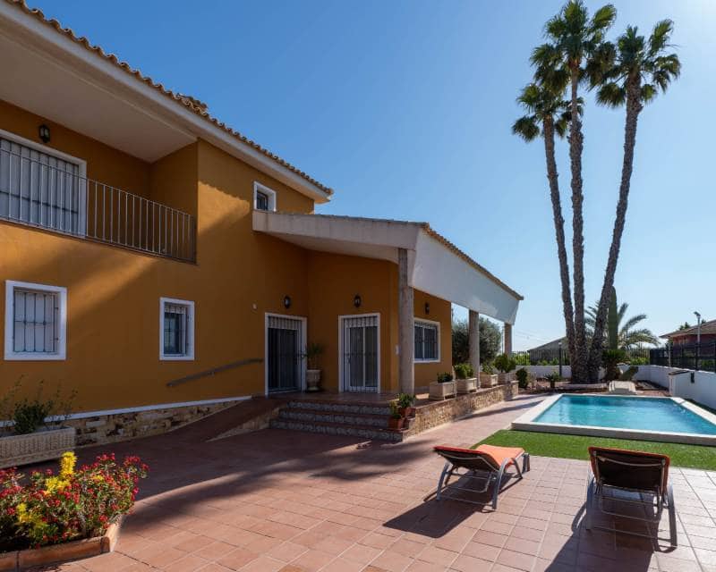 5 slaapkamer Finca/Landhuis te koop in Orihuela met zwembad garage - € 670.000 (Ref: 9049759)