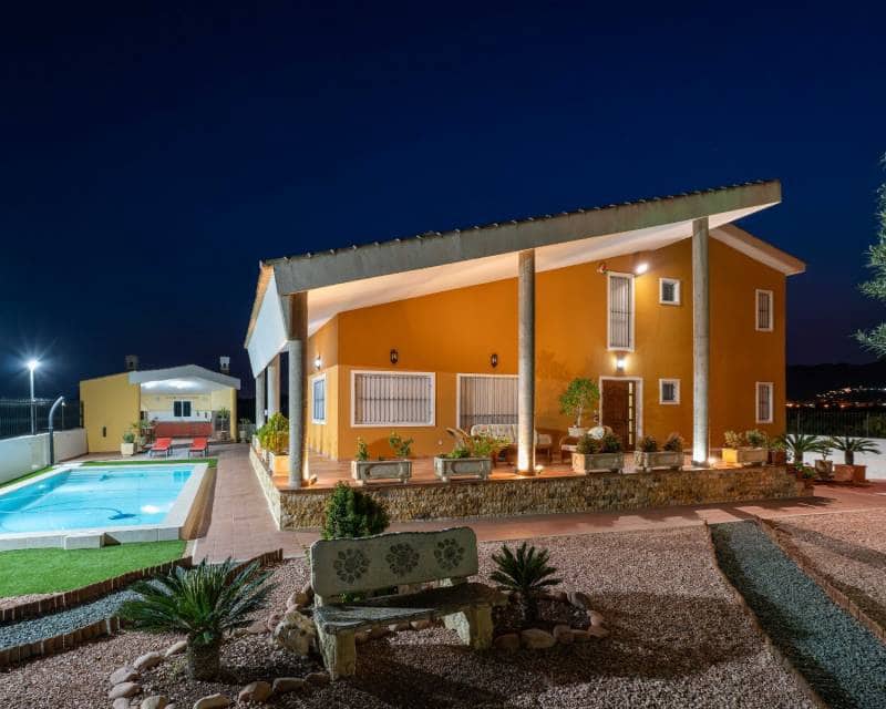 5 slaapkamer Finca/Landhuis te koop in Orihuela met zwembad garage - € 670.000 (Ref: 9049759)