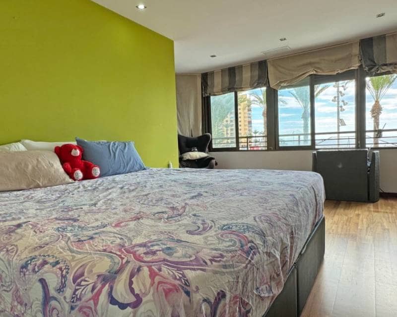 4 chambre Appartement à vendre à Torrevieja - 489 000 € (Ref: 9049763)