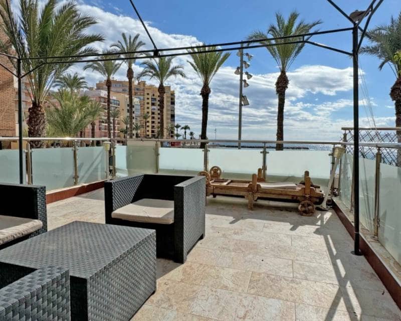 4 chambre Appartement à vendre à Torrevieja - 489 000 € (Ref: 9049763)