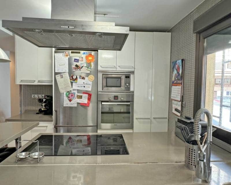 4 chambre Appartement à vendre à Torrevieja - 489 000 € (Ref: 9049763)