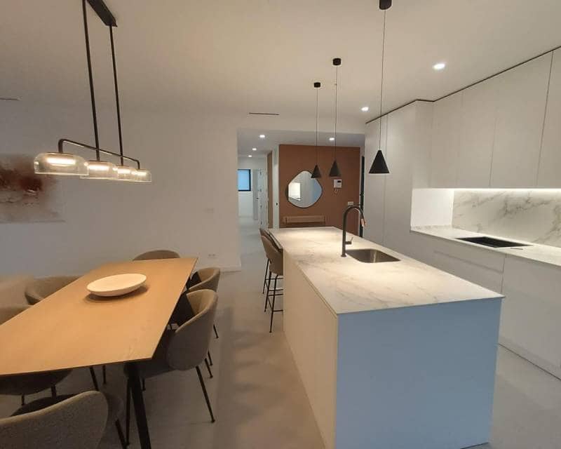 3 Zimmer Villa zu verkaufen in Ciudad Quesada mit Pool - 690.000 € (Ref: 9049764)