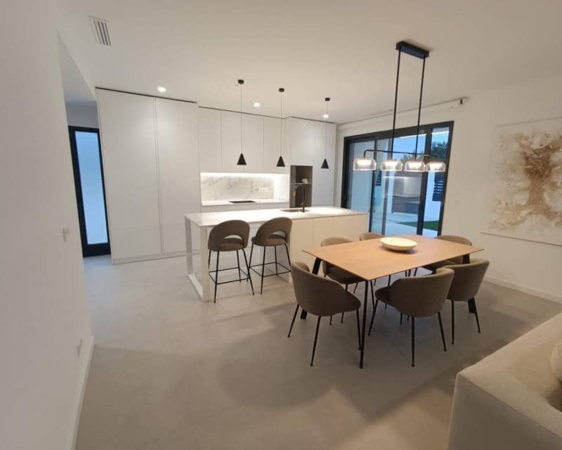 3 Zimmer Villa zu verkaufen in Ciudad Quesada mit Pool - 690.000 € (Ref: 9049764)