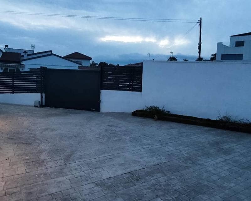 3 Zimmer Villa zu verkaufen in Ciudad Quesada mit Pool - 690.000 € (Ref: 9049764)