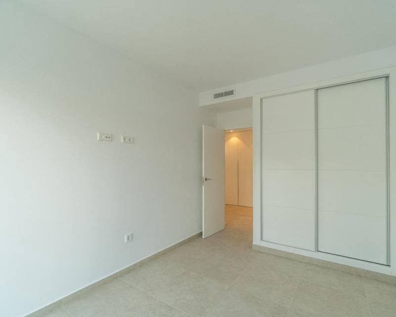 3 slaapkamer Appartement te koop in Playa Flamenca met zwembad garage - € 380.000 (Ref: 9049968)