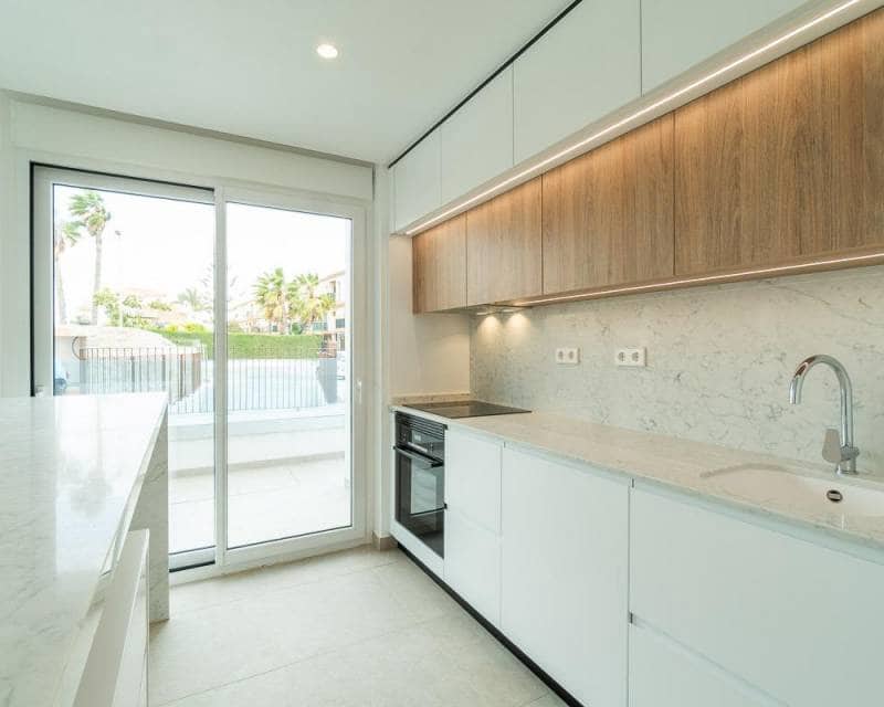 3 slaapkamer Appartement te koop in Playa Flamenca met zwembad garage - € 380.000 (Ref: 9049968)