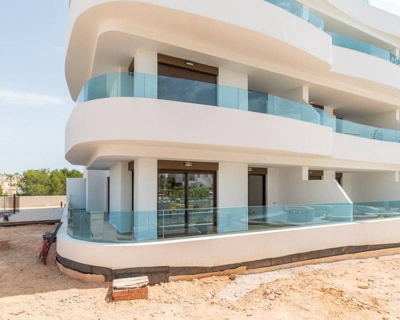 3 slaapkamer Appartement te koop in Playa Flamenca met zwembad garage - € 380.000 (Ref: 9049968)
