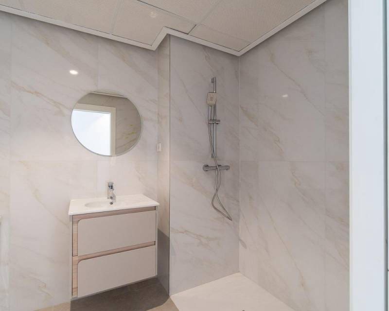 3 slaapkamer Appartement te koop in Playa Flamenca met zwembad garage - € 380.000 (Ref: 9049968)