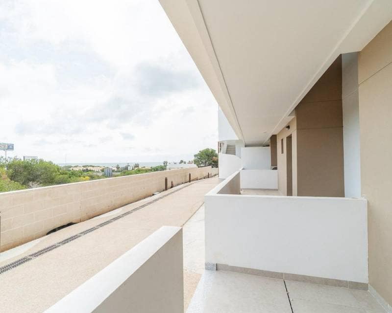 3 slaapkamer Appartement te koop in Playa Flamenca met zwembad garage - € 380.000 (Ref: 9049968)