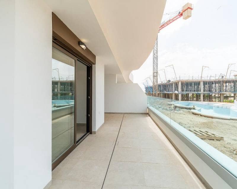 3 slaapkamer Appartement te koop in Playa Flamenca met zwembad garage - € 380.000 (Ref: 9049968)