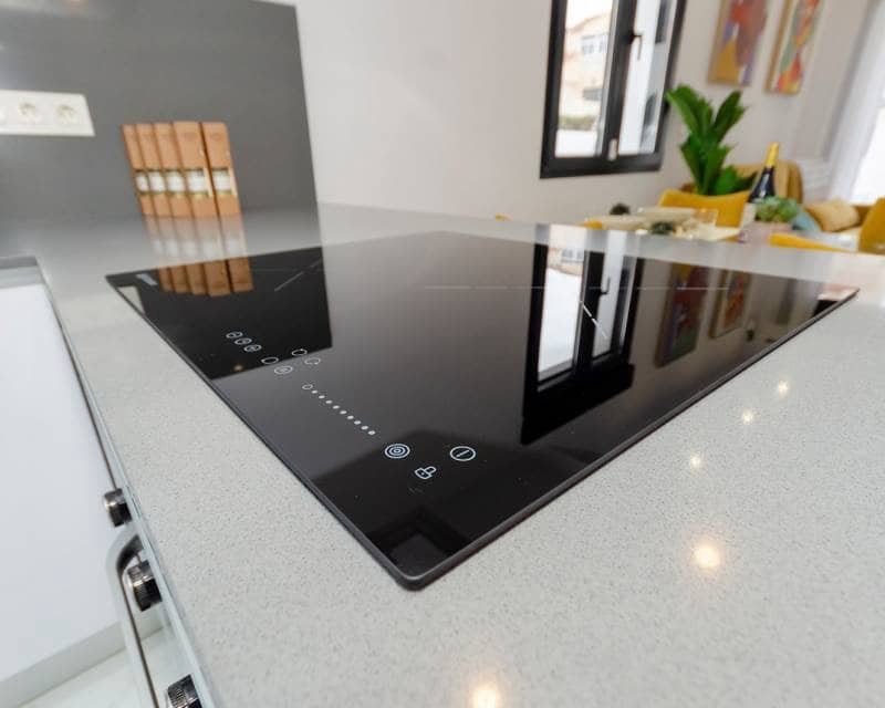 3 soveværelse Semi-Rækkehus til salg i Torrevieja med swimmingpool garage - € 409.000 (Ref: 9061596)