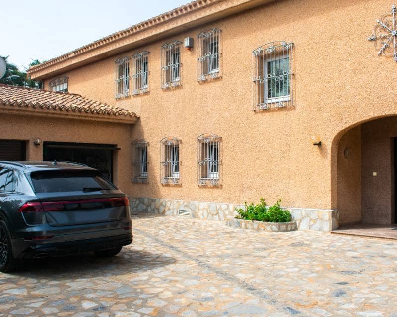 3 slaapkamer Villa te koop in La Manga del Mar Menor met zwembad garage - € 1.490.000 (Ref: 9061597)