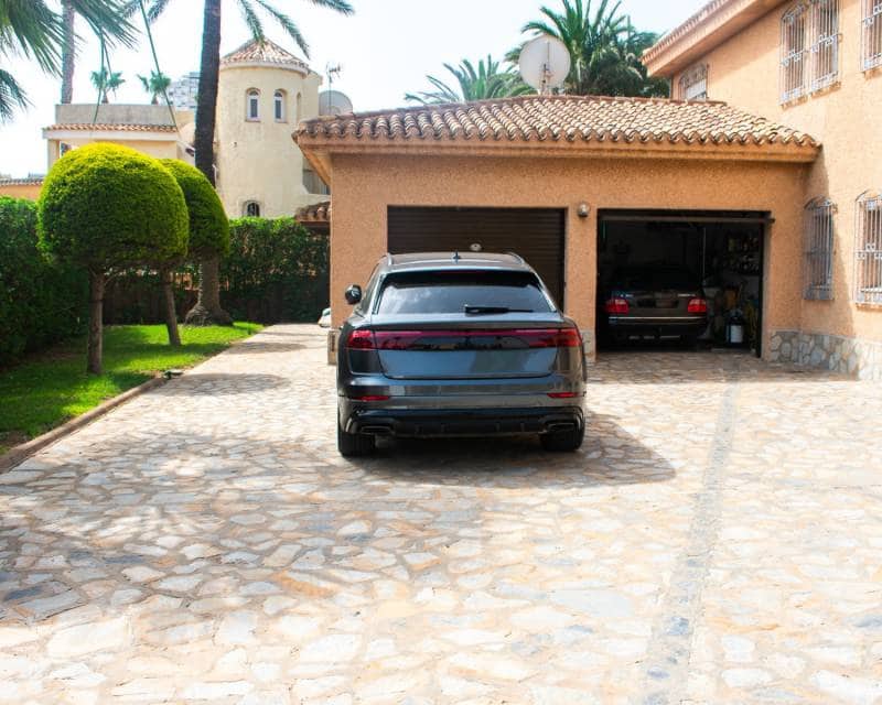 3 slaapkamer Villa te koop in La Manga del Mar Menor met zwembad garage - € 1.490.000 (Ref: 9061597)