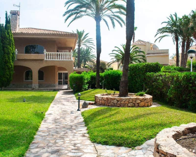 3 slaapkamer Villa te koop in La Manga del Mar Menor met zwembad garage - € 1.490.000 (Ref: 9061597)