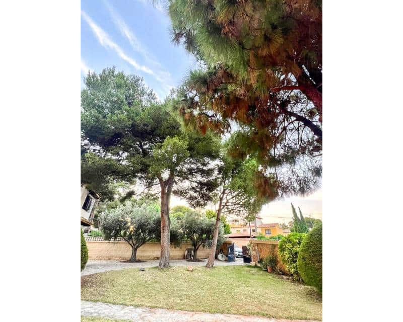 4 soverom Kjedet enebolig til salgs i Orihuela Costa med svømmebasseng - € 824 000 (Ref: 9064409)