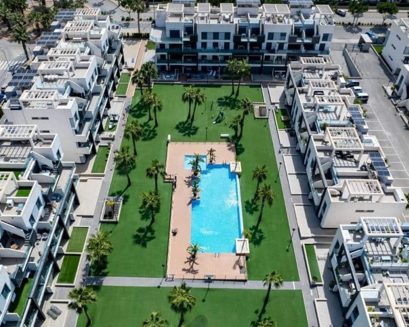 3 Zimmer Penthouse zu verkaufen in Guardamar del Segura mit Pool Garage - 295.000 € (Ref: 9064725)