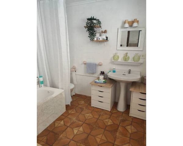 4 soveværelse Rækkehus til salg i Puerto Deportivo, Guardamar del Segura - € 210.000 (Ref: 9065896)