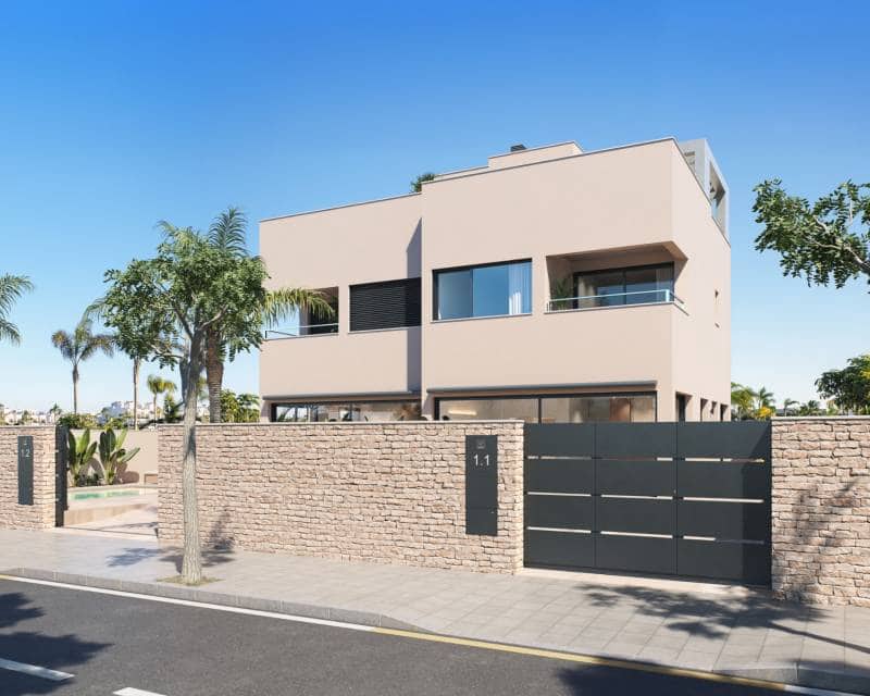 3 soverom Kjedet enebolig til salgs i Torre de la Horadada med svømmebasseng garasje - € 795 000 (Ref: 9066677)