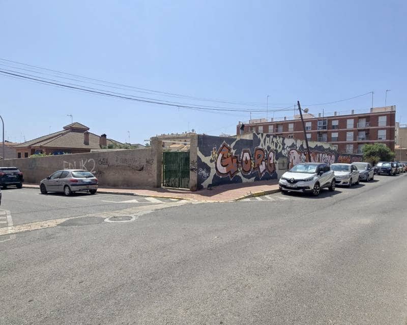 Byggetomt til salgs i Guardamar del Segura - € 2 200 000 (Ref: 9074202)