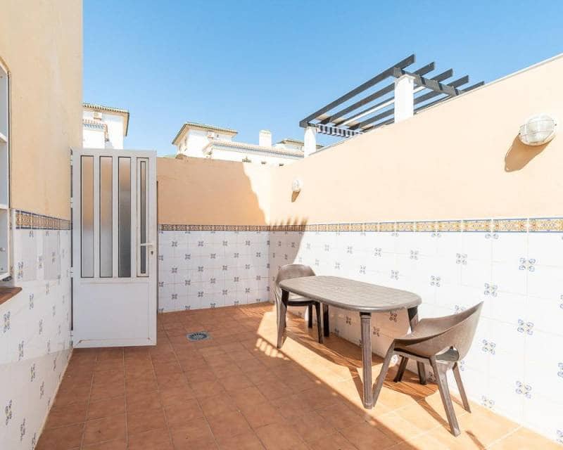 4 soveværelse Villa til salg i La Mata med swimmingpool garage - € 869.000 (Ref: 9074362)