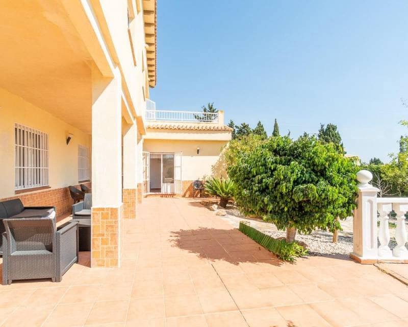 4 soveværelse Villa til salg i La Mata med swimmingpool garage - € 869.000 (Ref: 9074362)