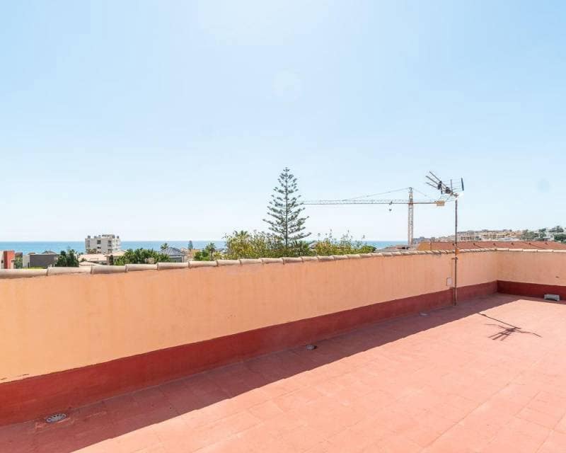 4 soveværelse Villa til salg i La Mata med swimmingpool garage - € 869.000 (Ref: 9074362)