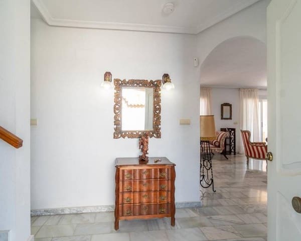 4 bedroom Villa for sale in La Mata, Torrevieja with pool garage - € 869,000 (Ref: 9074362)