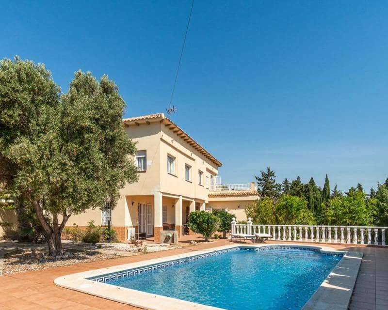 4 soveværelse Villa til salg i La Mata med swimmingpool garage - € 869.000 (Ref: 9074362)