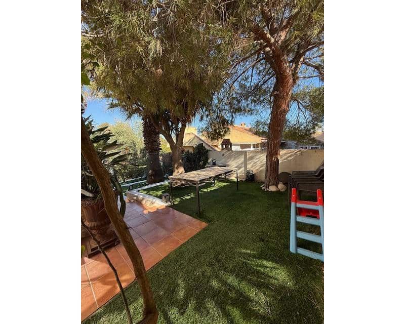 5 bedroom Villa for sale in Orihuela Costa with pool garage - € 850,000 (Ref: 9078599)