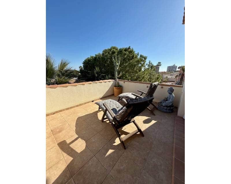 5 bedroom Villa for sale in Orihuela Costa with pool garage - € 850,000 (Ref: 9078599)