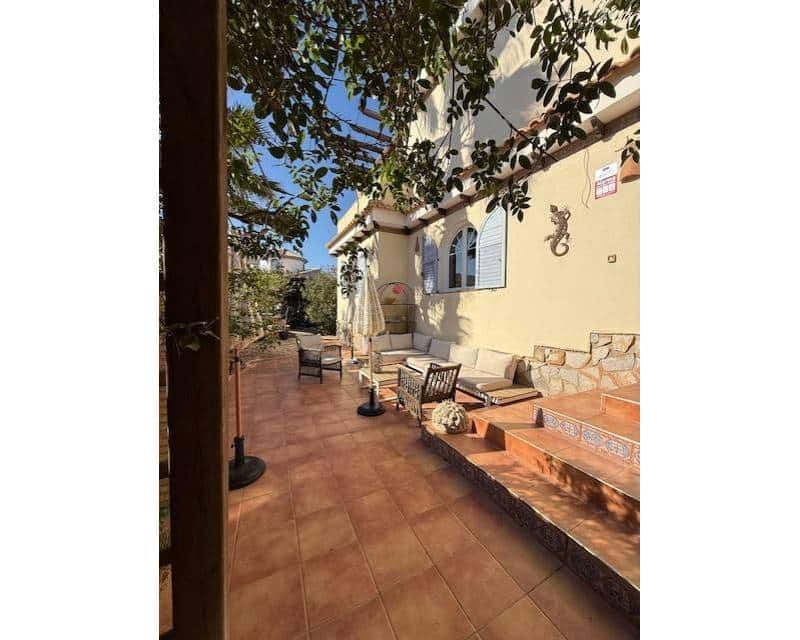 5 bedroom Villa for sale in Orihuela Costa with pool garage - € 850,000 (Ref: 9078599)