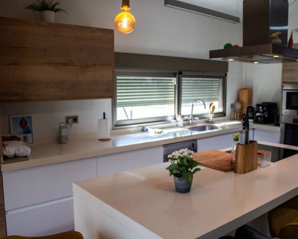 5 makuuhuone Paritalo myytävänä paikassa Las Torres de Cotillas mukana uima-altaan 
autotalli - 630 000 € (Ref: 9084602)