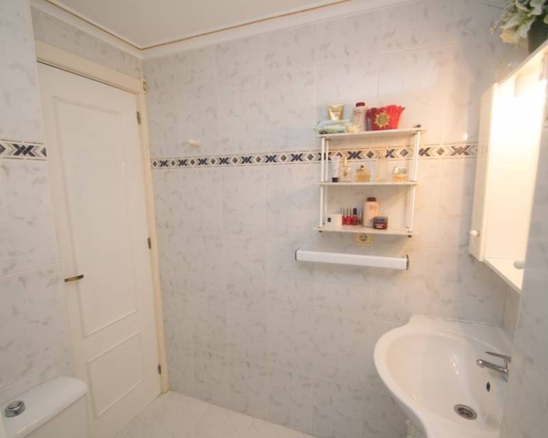 2 soveværelse Lejlighed til salg i La Veleta - € 135.000 (Ref: 9103372)