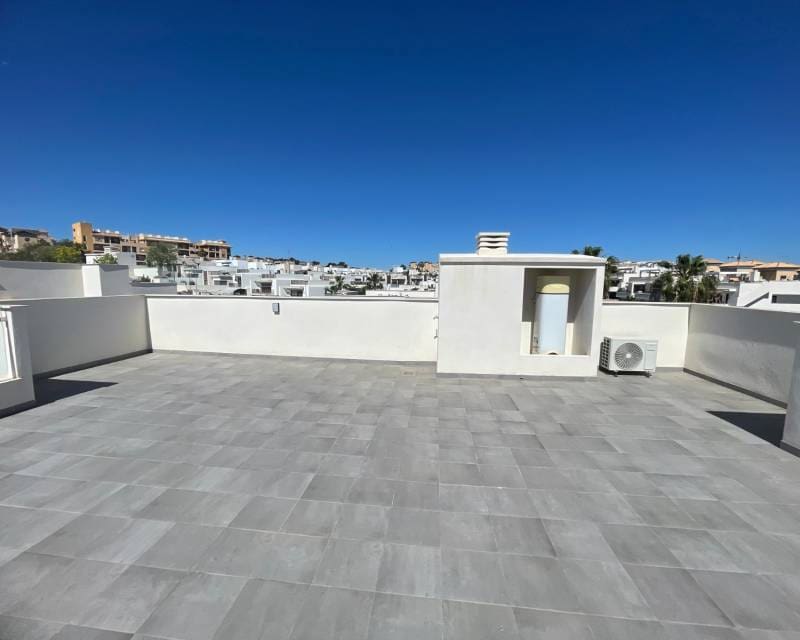 2 soverom Hus til salgs i Orihuela Costa med svømmebasseng garasje - € 249 900 (Ref: 9103620)