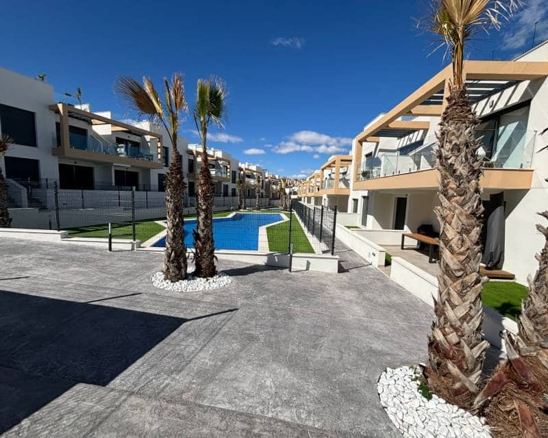 2 soverom Hus til salgs i Orihuela Costa med svømmebasseng garasje - € 249 900 (Ref: 9103620)