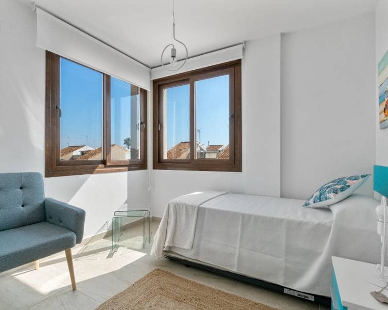 2 soveværelse Byhus til salg i San Pedro del Pinatar med swimmingpool garage - € 245.000 (Ref: 9105033)