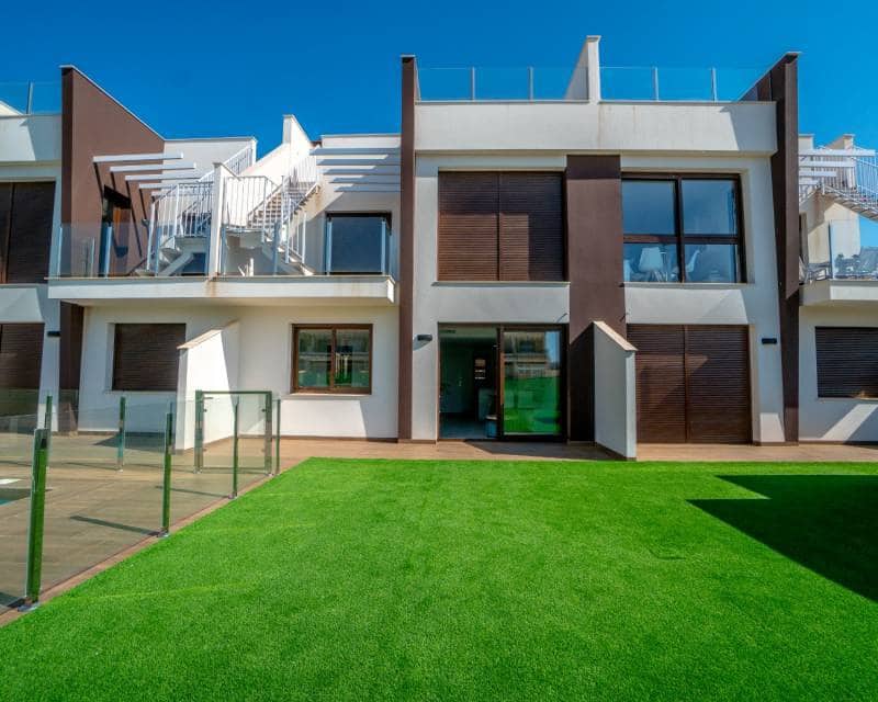 2 soveværelse Byhus til salg i San Pedro del Pinatar med swimmingpool garage - € 245.000 (Ref: 9105033)