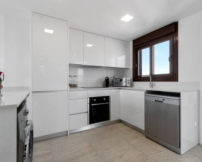 2 slaapkamer Huis te koop in San Pedro del Pinatar met zwembad garage - € 265.000 (Ref: 9105201)