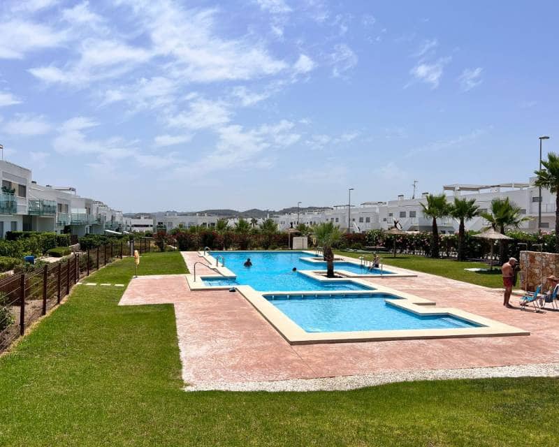 1 soveværelse Lejlighed til salg i Orihuela med swimmingpool - € 179.000 (Ref: 9105368)