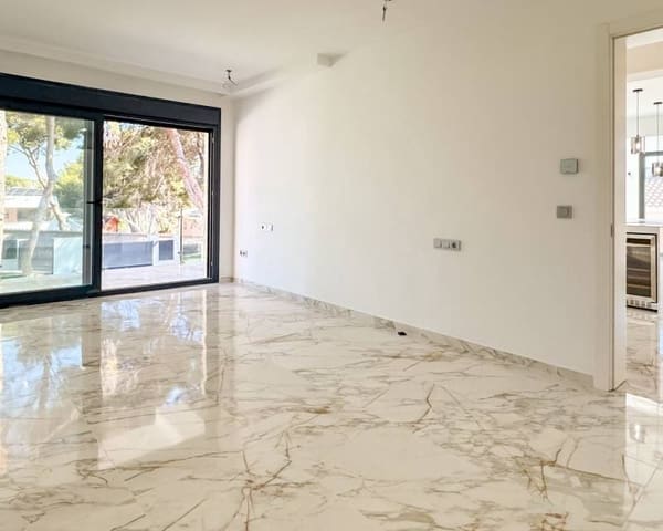 4 chambre Villa/Maison à vendre à Los Altos avec piscine garage - 995 000 € (Ref: 9109827)