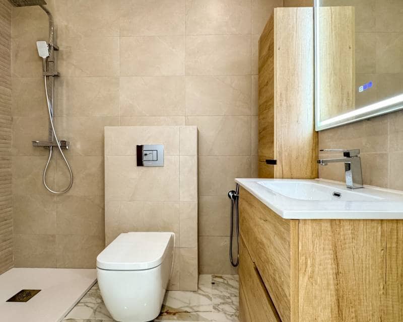 4 slaapkamer Villa te koop in Los Altos met zwembad garage - € 995.000 (Ref: 9109827)