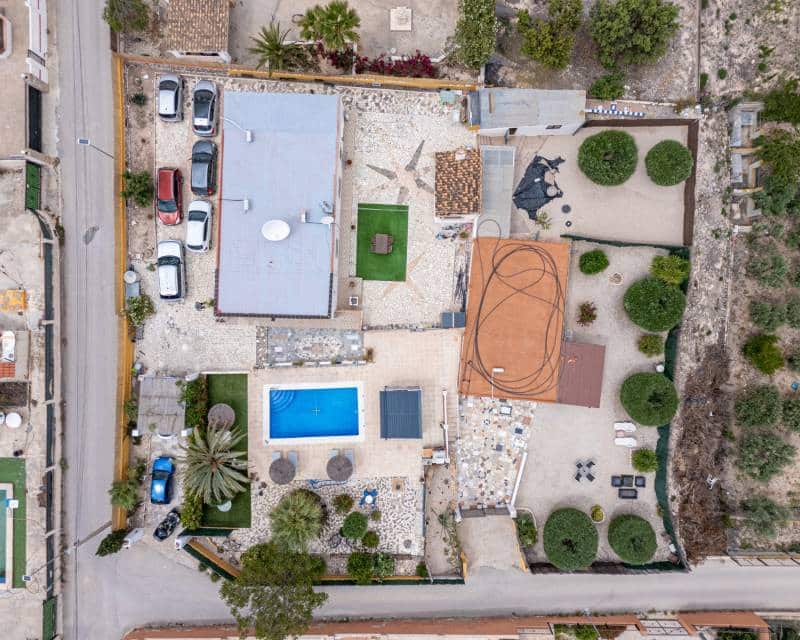 5 soverom Finca/Herregård til salgs i Albatera med svømmebasseng garasje - € 589 000 (Ref: 9109831)