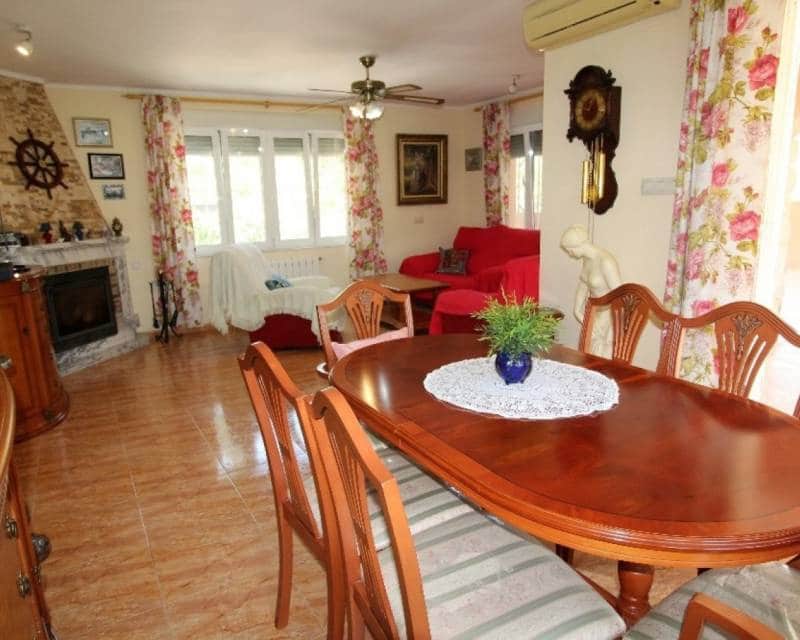 5 Zimmer Villa zu verkaufen in Los Balcones mit Pool Garage - 470.000 € (Ref: 9113398)