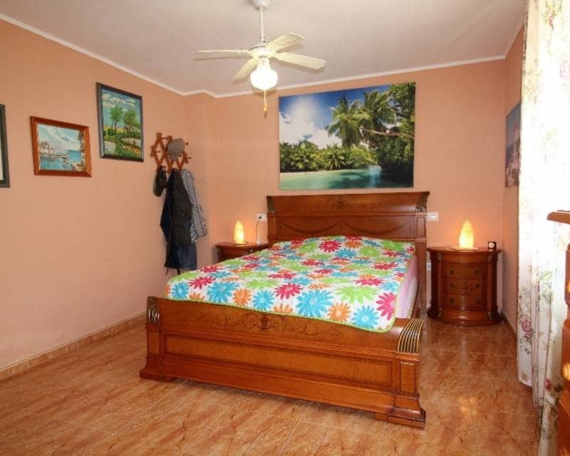 5 Zimmer Villa zu verkaufen in Los Balcones mit Pool Garage - 470.000 € (Ref: 9113398)