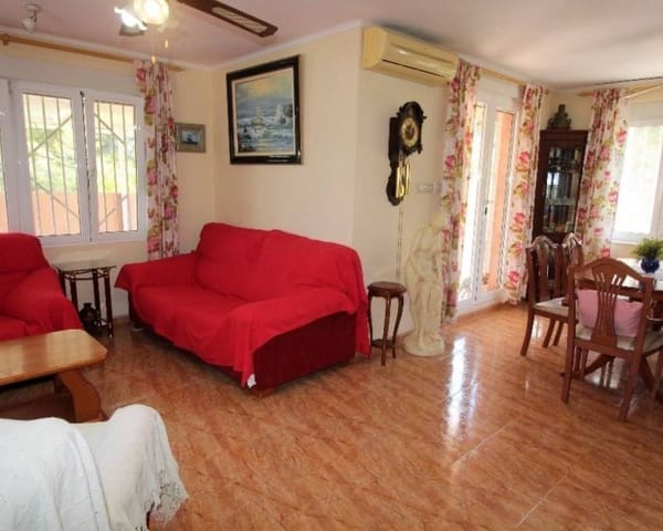 5 bedroom Villa for sale in Los Balcones with pool garage - € 470,000 (Ref: 9113398)