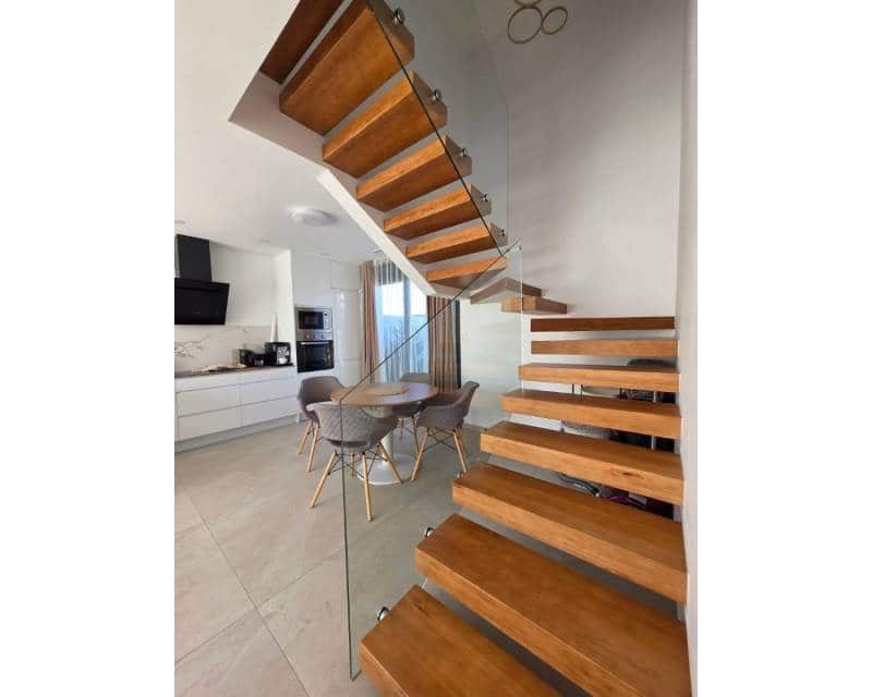 2 soverom Kjedet enebolig til salgs i Benijofar med svømmebasseng garasje - € 320 000 (Ref: 9114861)