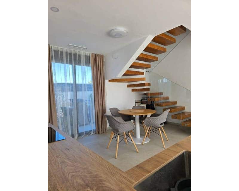 2 soverom Kjedet enebolig til salgs i Benijofar med svømmebasseng garasje - € 320 000 (Ref: 9114861)