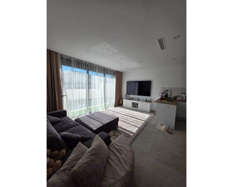 2 soverom Kjedet enebolig til salgs i Benijofar med svømmebasseng garasje - € 320 000 (Ref: 9114861)