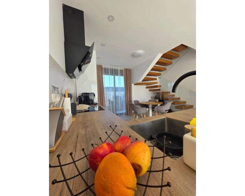 2 soverom Kjedet enebolig til salgs i Benijofar med svømmebasseng garasje - € 320 000 (Ref: 9114861)