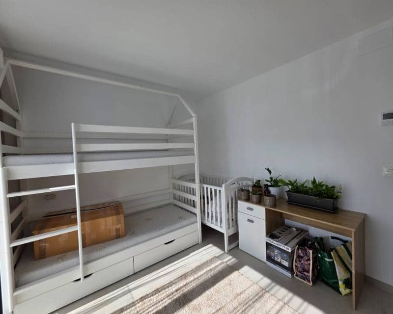 2 soverom Kjedet enebolig til salgs i Benijofar med svømmebasseng garasje - € 320 000 (Ref: 9114861)